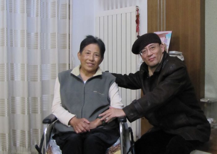 周末与感恩的心去北京通县宋庄画家村参加家庭画展聚会并看望移植的大姐