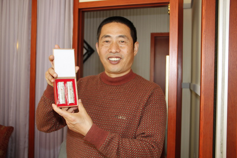 隆重祝贺又一村进入新生十岁行列