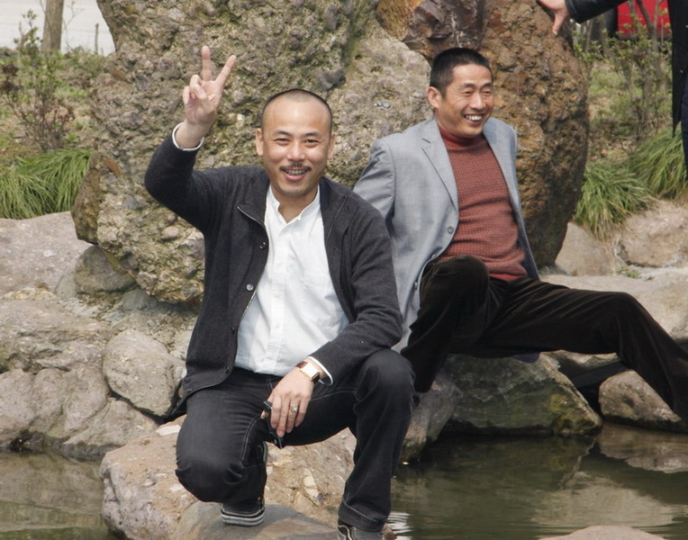 隆重祝贺又一村进入新生十岁行列