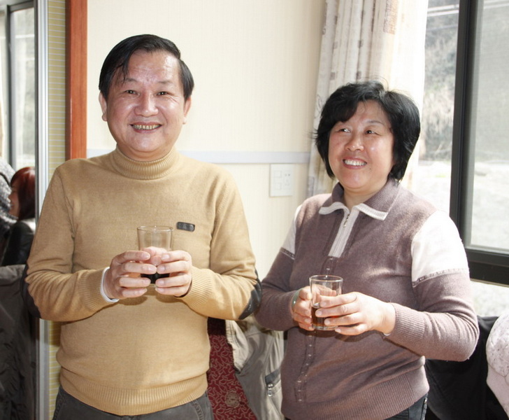 隆重祝贺又一村进入新生十岁行列