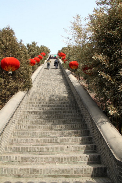 [推荐]早春健步踏红螺