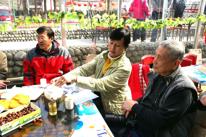 [推荐]早春健步踏红螺