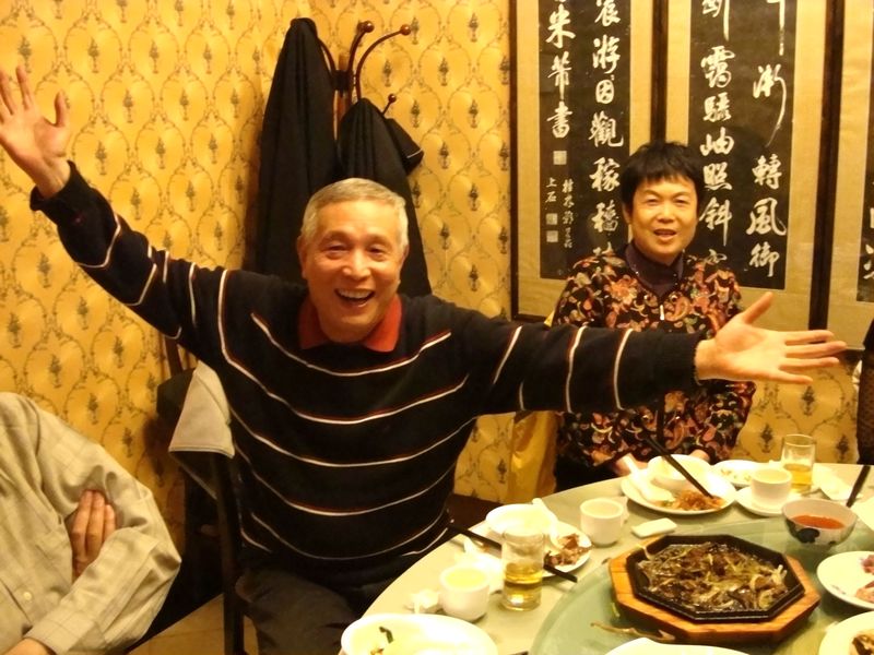 风沙京城网聚，移友共叙健康