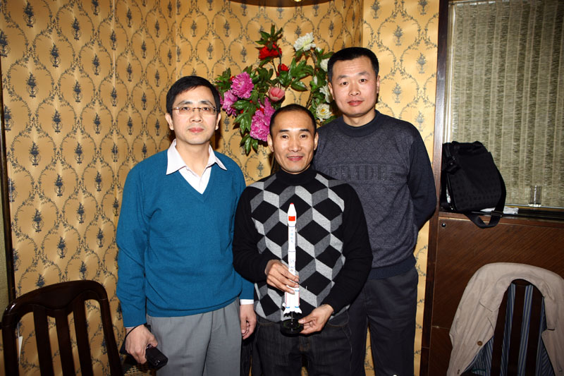 风沙京城网聚，移友共叙健康