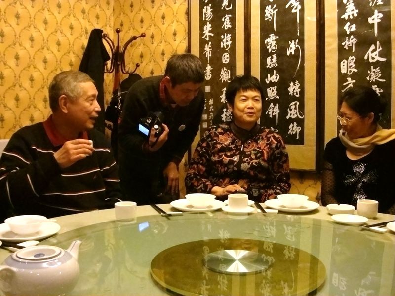 风沙京城网聚，移友共叙健康