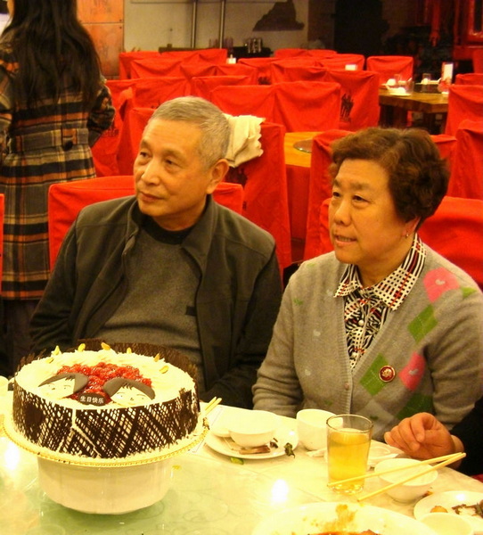 红色经典　激情庆新生
