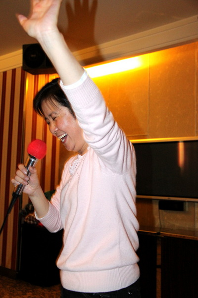 重上红色经典　再燃肝友激情