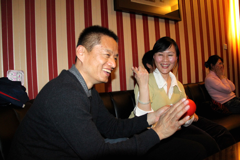 重上红色经典　再燃肝友激情