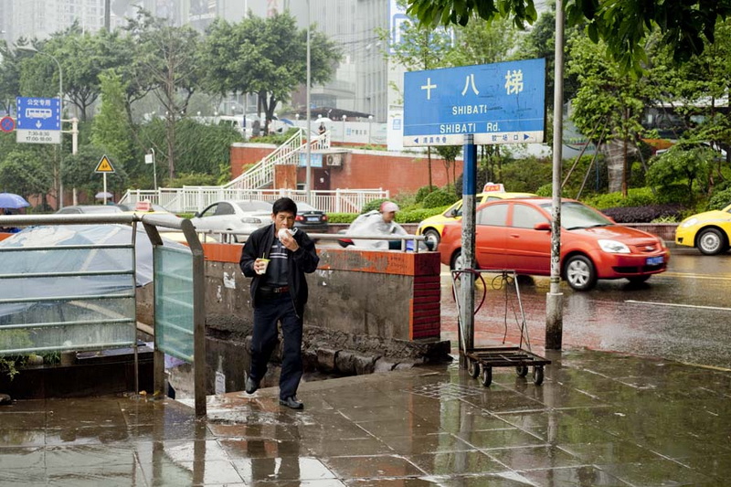 隐藏在角落的重庆生活——重庆老街十八梯介绍