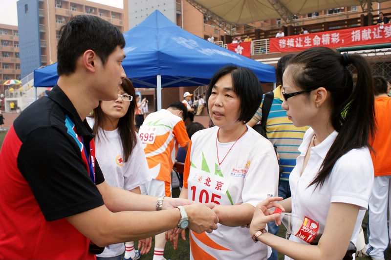 这个赛场每个人都是冠军！大家还有不分省市和各代表队的其他反映运动会各方面的照片可在此帖下发