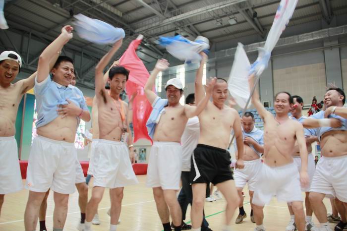 这个赛场每个人都是冠军！大家还有不分省市和各代表队的其他反映运动会各方面的照片可在此帖下发