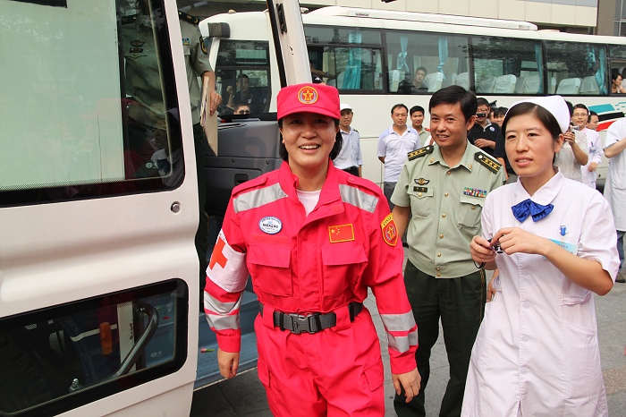 武警移植科陈虹主任回来啦！