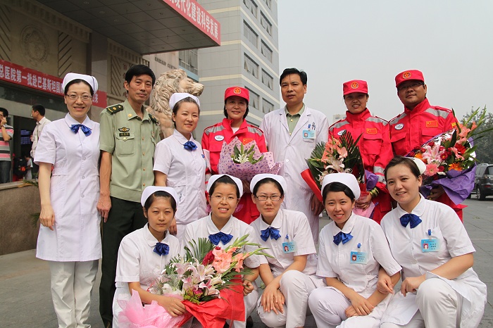 武警移植科陈虹主任回来啦！